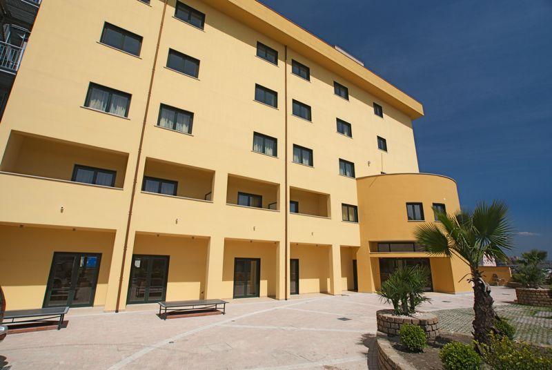 City Hotel Casoria Bagian luar foto