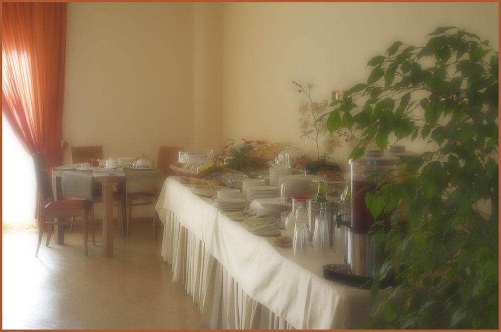 City Hotel Casoria Bagian luar foto