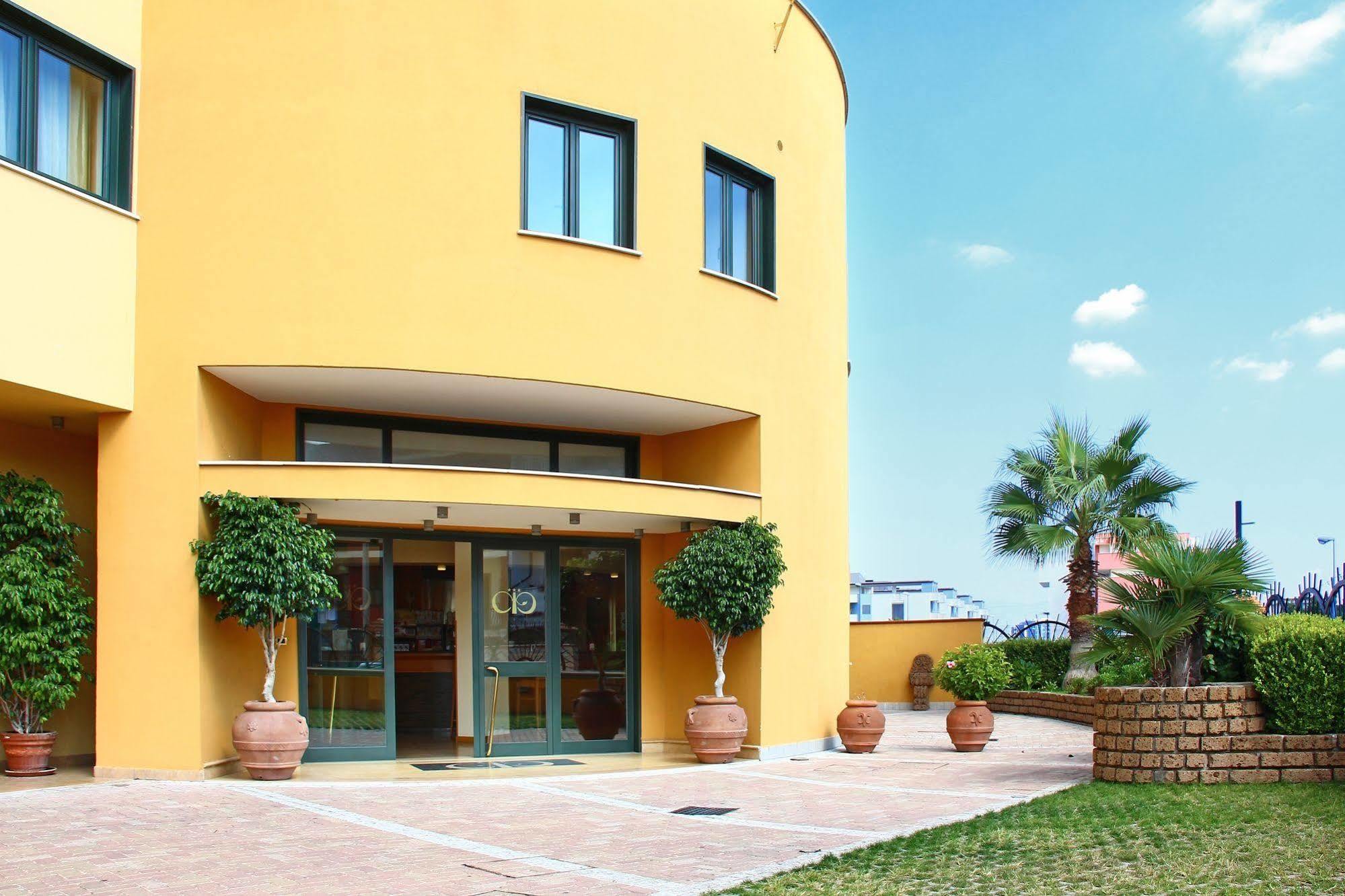 City Hotel Casoria Bagian luar foto